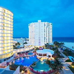 Krystal Grand 5* Cancún